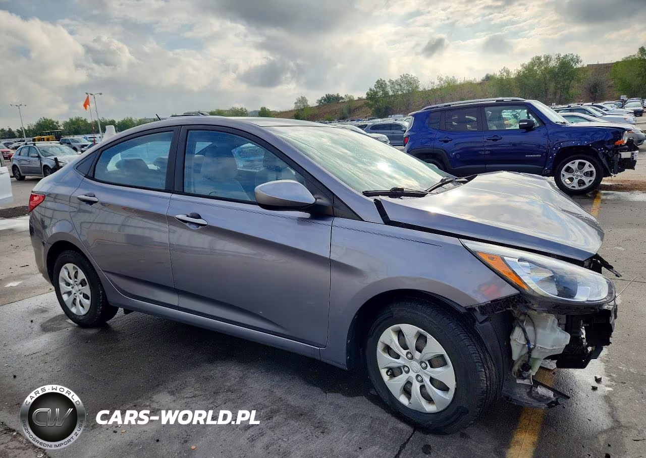 2015 Hyundai Accent Gls VIN:KMHCT4AE4FU935122 - 4