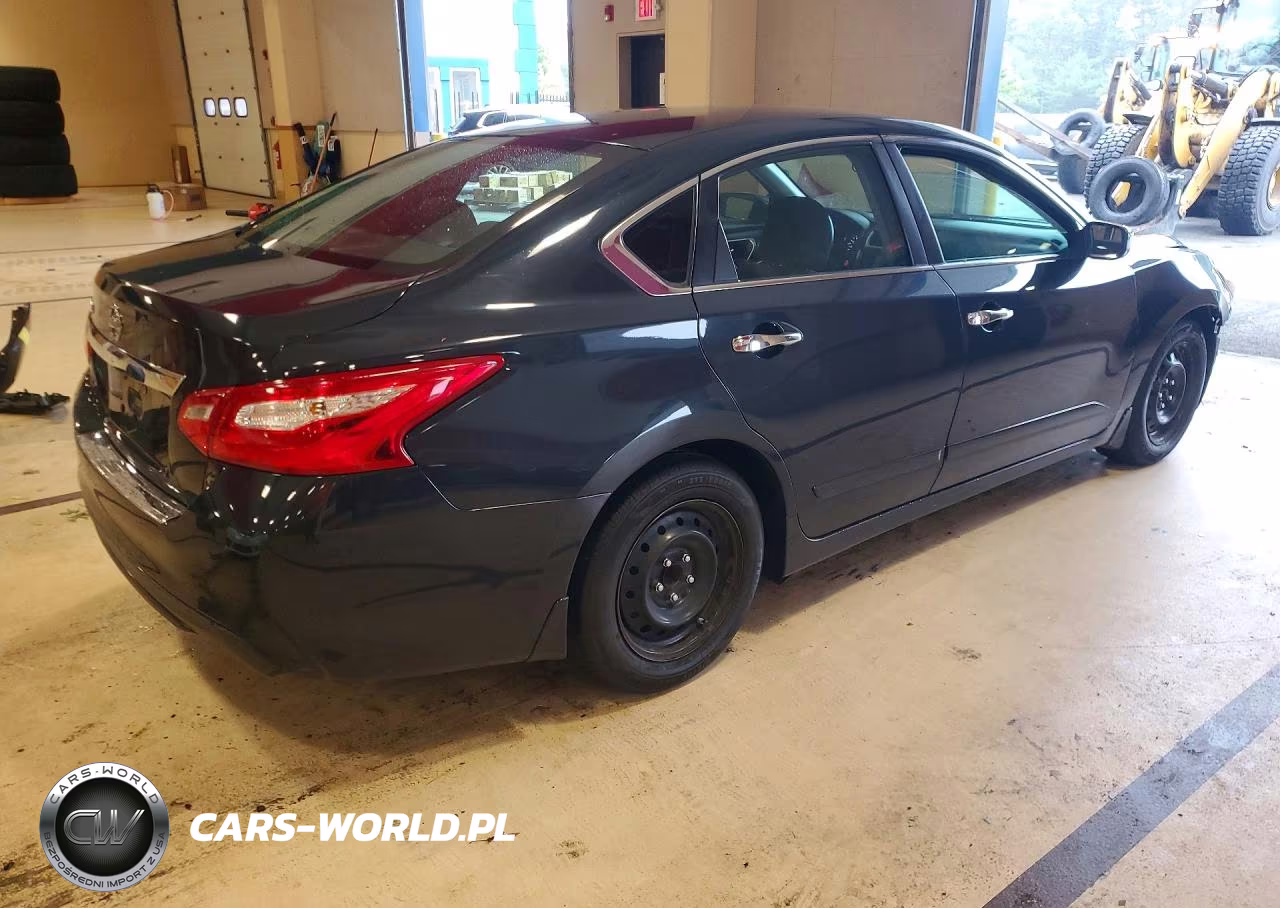 2017 Nissan Altima 2.5 S VIN:1N4AL3AP5HC253100 - 3