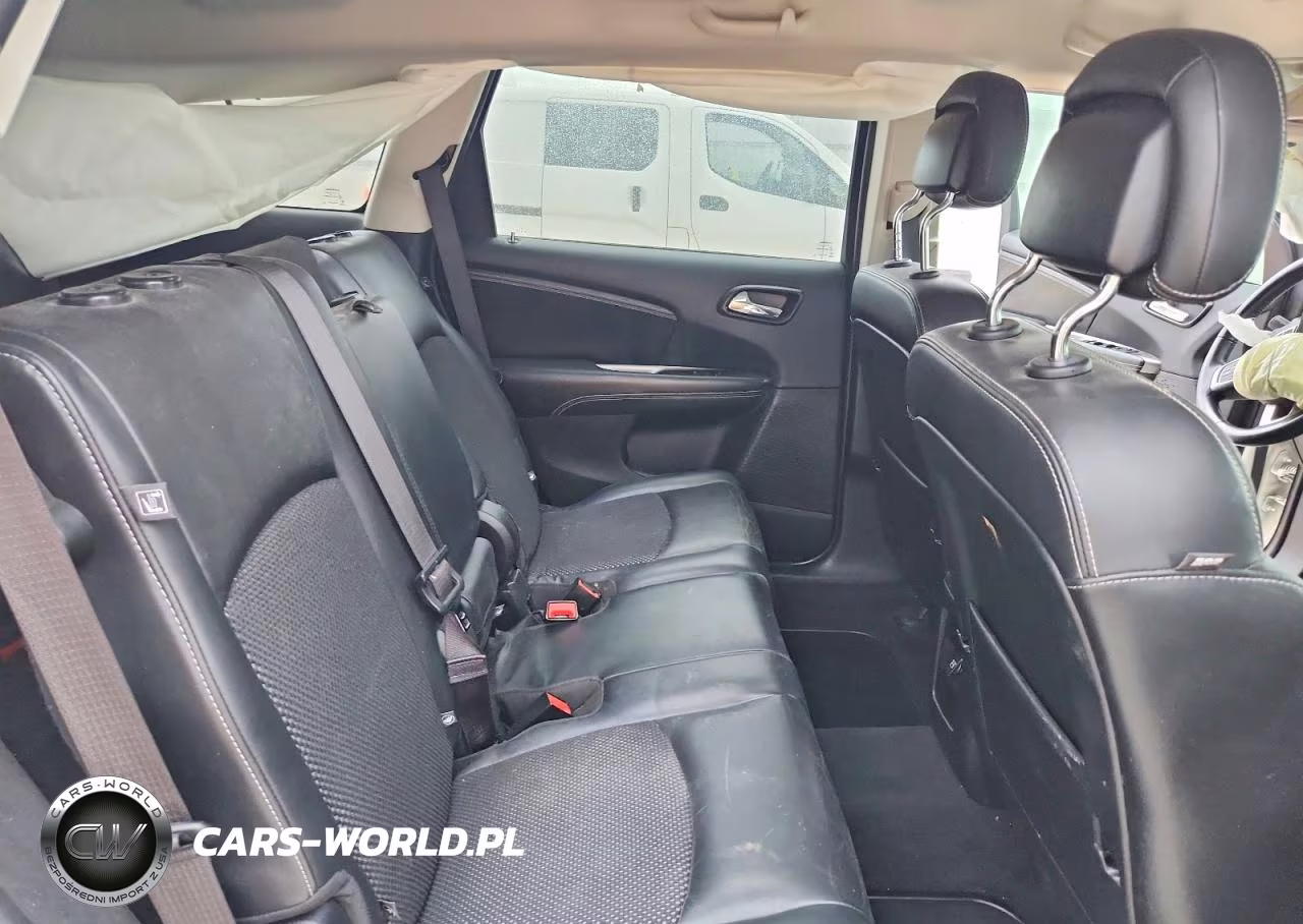 2018 Dodge Journey Crossroad VIN:3C4PDCGB7JT269242 - 10