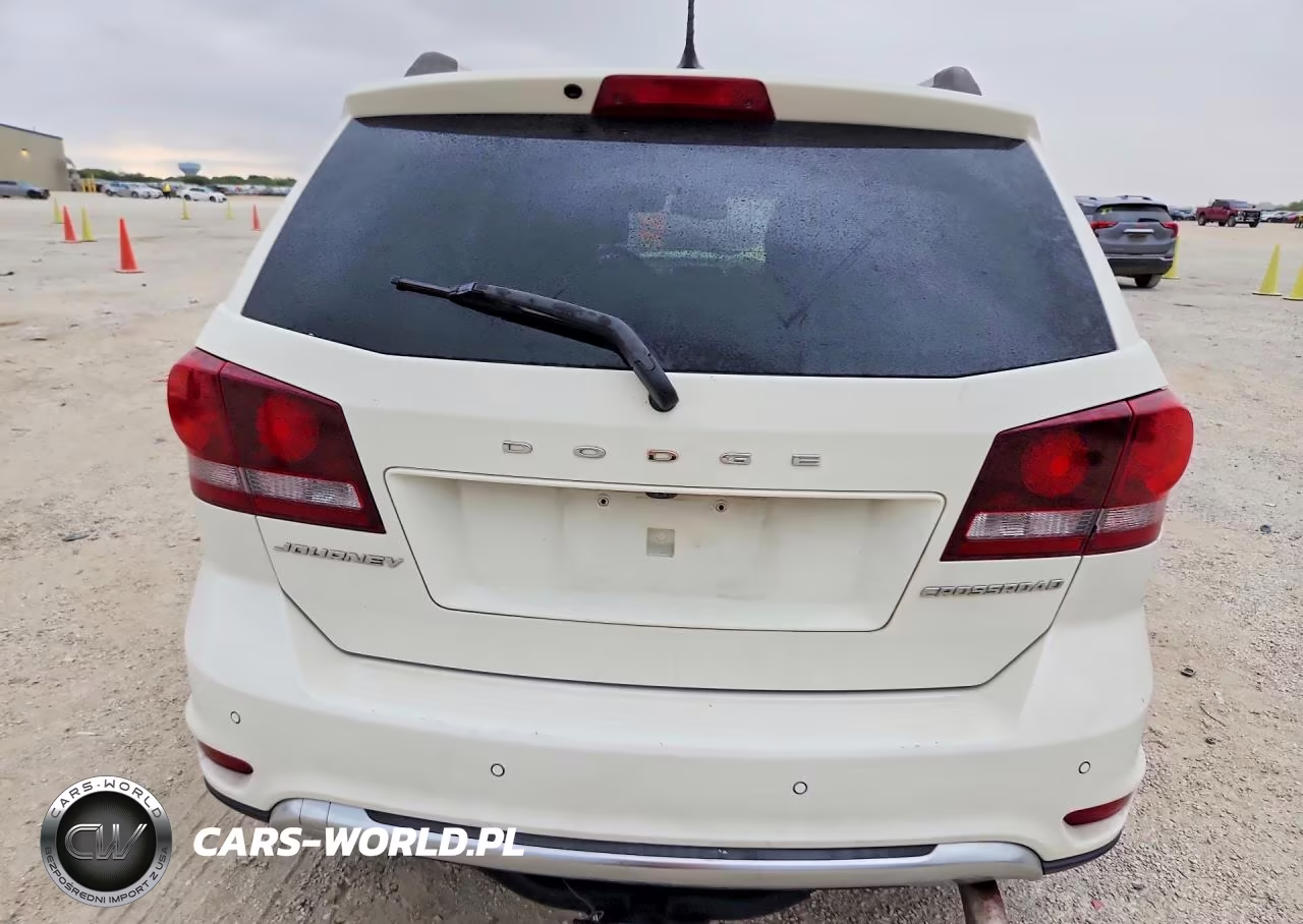 2018 Dodge Journey Crossroad VIN:3C4PDCGB7JT269242 - 6