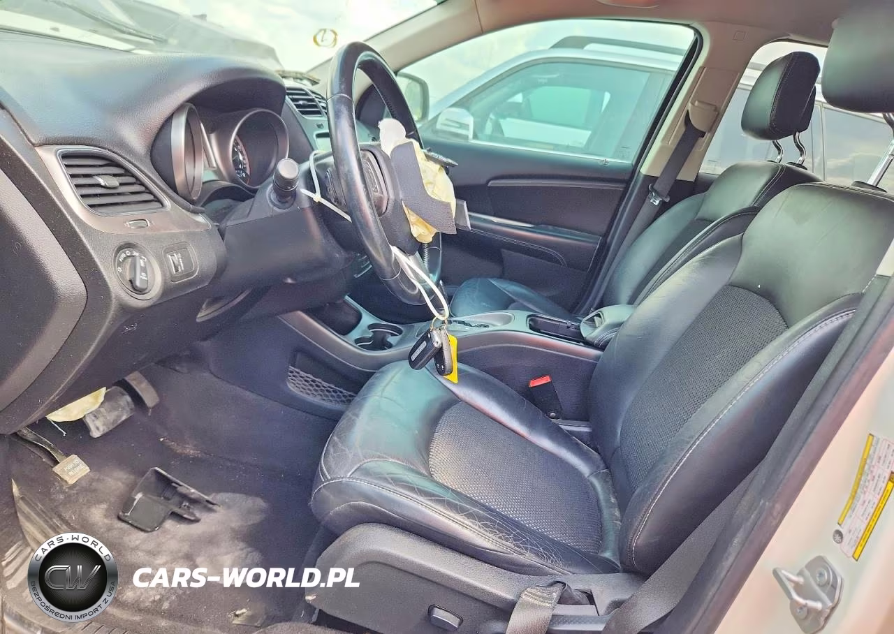 2018 Dodge Journey Crossroad VIN:3C4PDCGB7JT269242 - 7