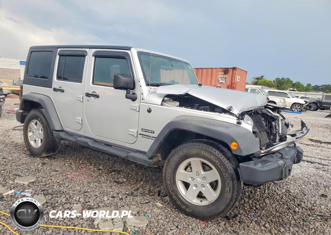 2012 Jeep Wrangler Unlimited Sport VIN:1C4BJWDG7CL122177 - 4