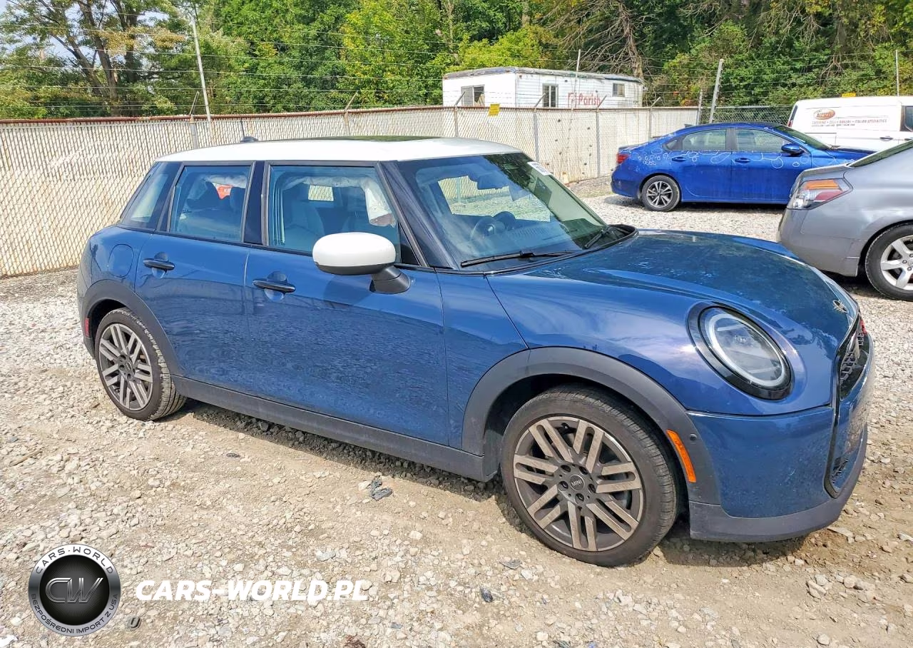 2025 Mini Cooper S VIN:WMW53GD06S2W70284 - 4