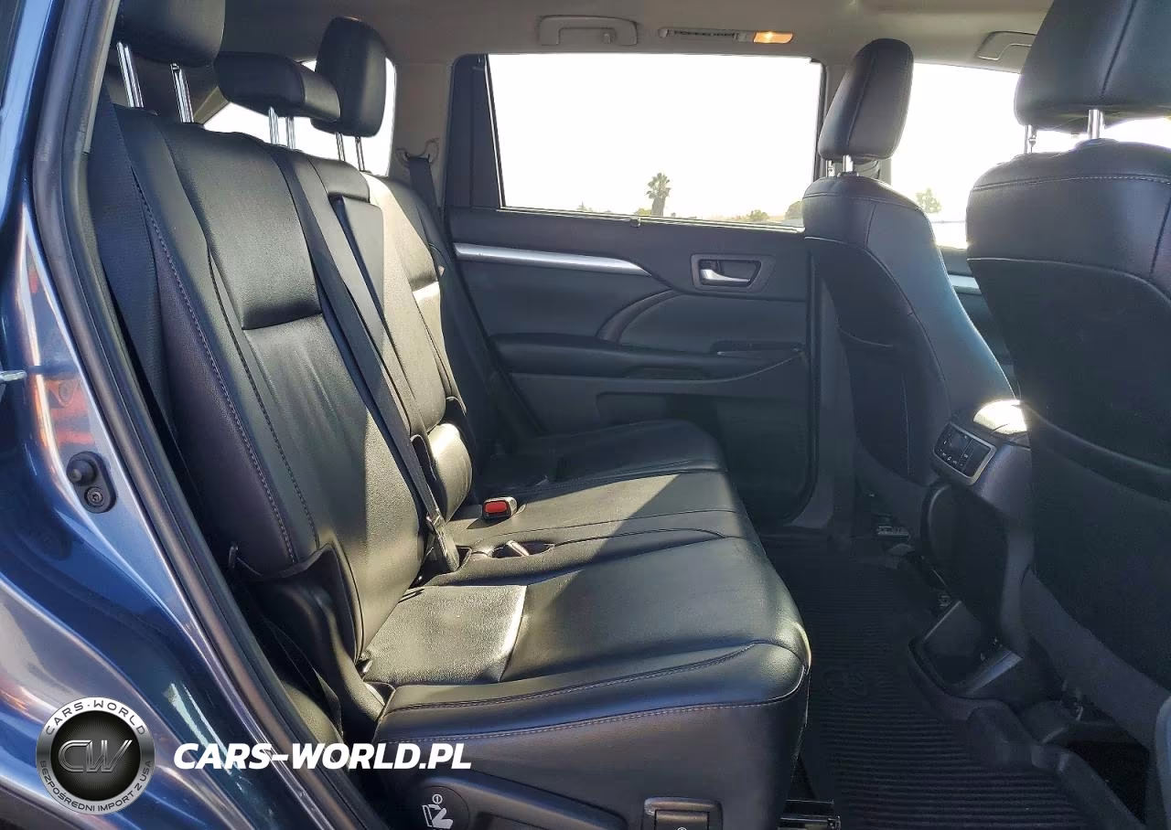 2019 Toyota Highlander Xle VIN:5TDJZRFH8KS724692 - 11