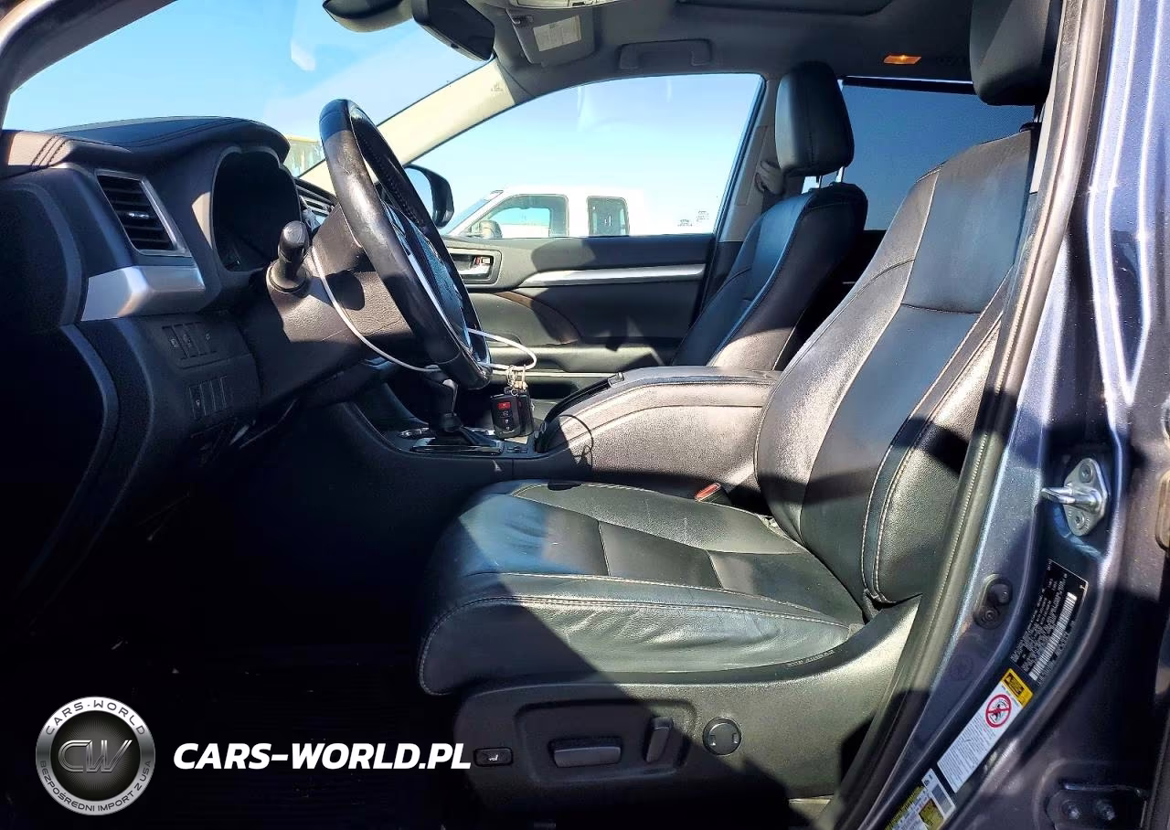 2019 Toyota Highlander Xle VIN:5TDJZRFH8KS724692 - 7