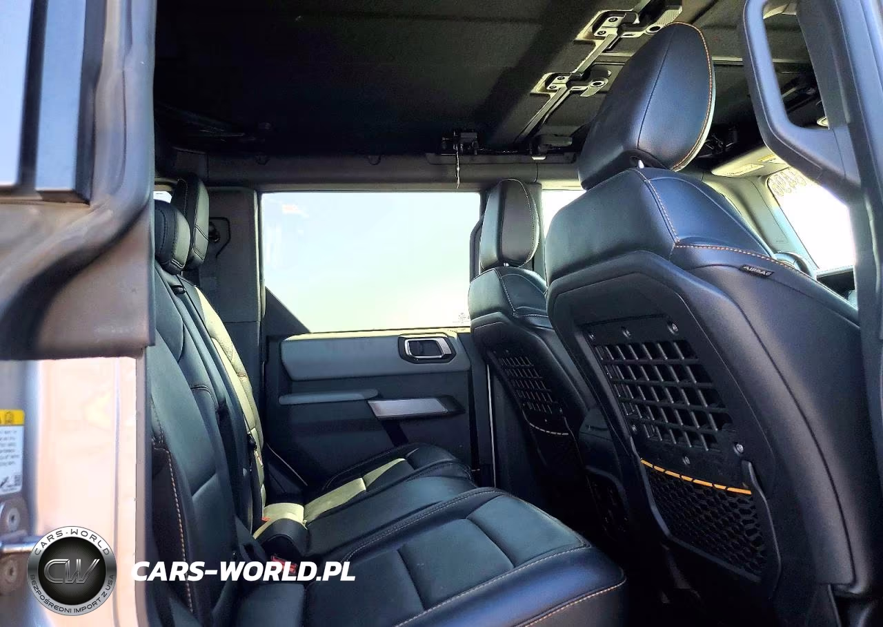 2022 Ford Bronco VIN:1FMEE5DP8NLB69938 - 10