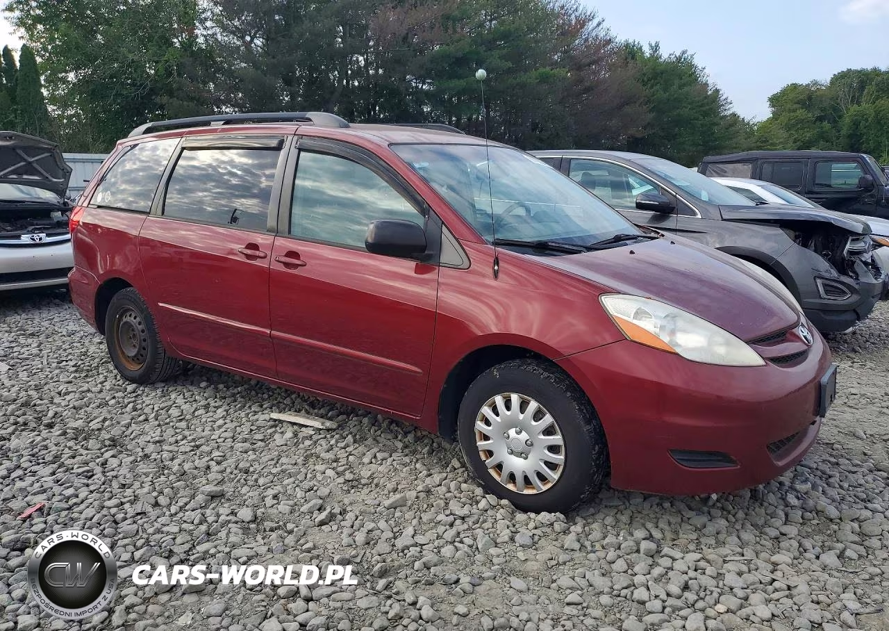 2009 Toyota Sienna VIN:5TDZK23C09S255552 - 4