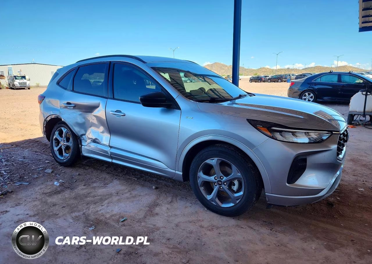 2023 Ford Escape St Line VIN:1FMCU0MN7PUB15636 - 4