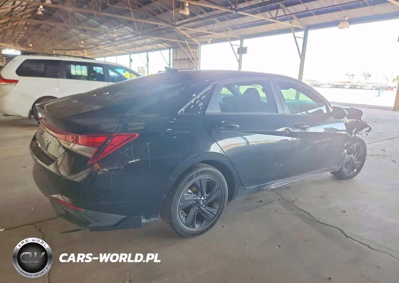 2023 Hyundai Elantra Sel VIN:KMHLM4AG1PU578045 - 3
