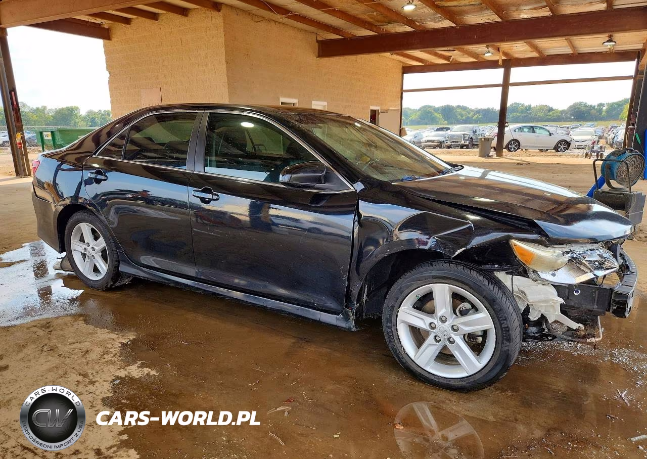 2014 Toyota Camry Se VIN:4T1BF1FK4EU391008 - 4