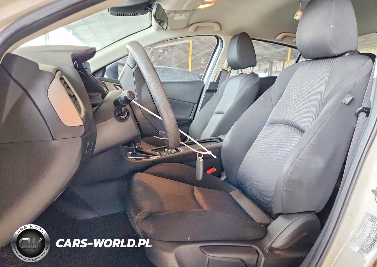 2018 Mazda 3 Sport VIN:3MZBN1U73JM174163 - 7