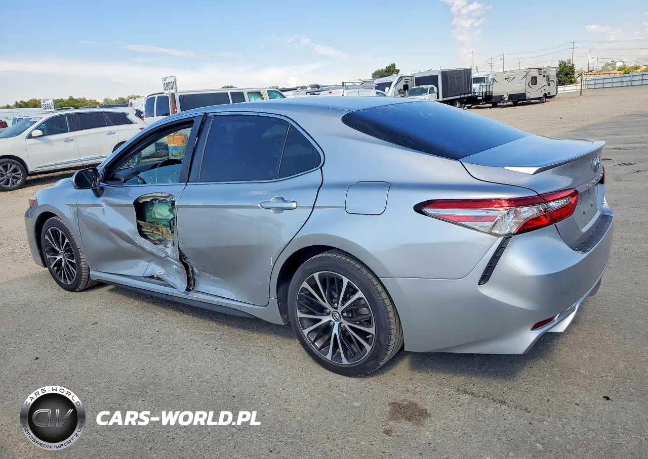 2018 Toyota Camry Se VIN:4T1B11HK9JU677216 - 2