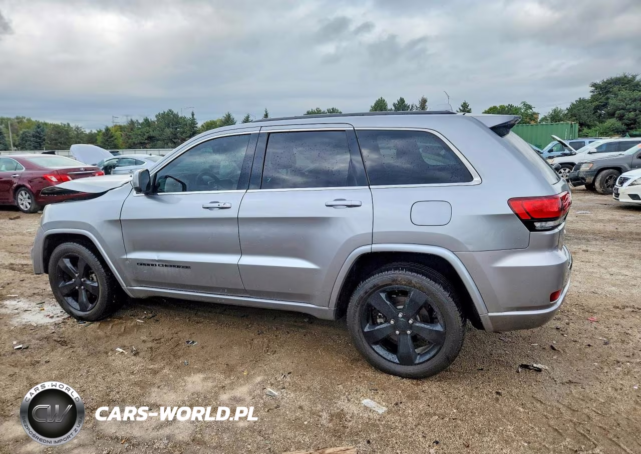 2015 Jeep Grand Cherokee Laredo VIN:1C4RJEAG3FC175041 - 2