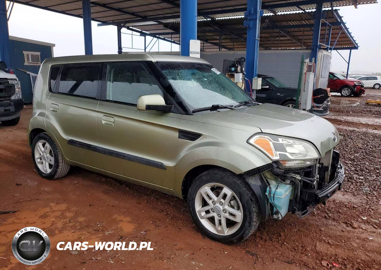 2010 Kia Soul + VIN:KNDJT2A21A7176071 - 4