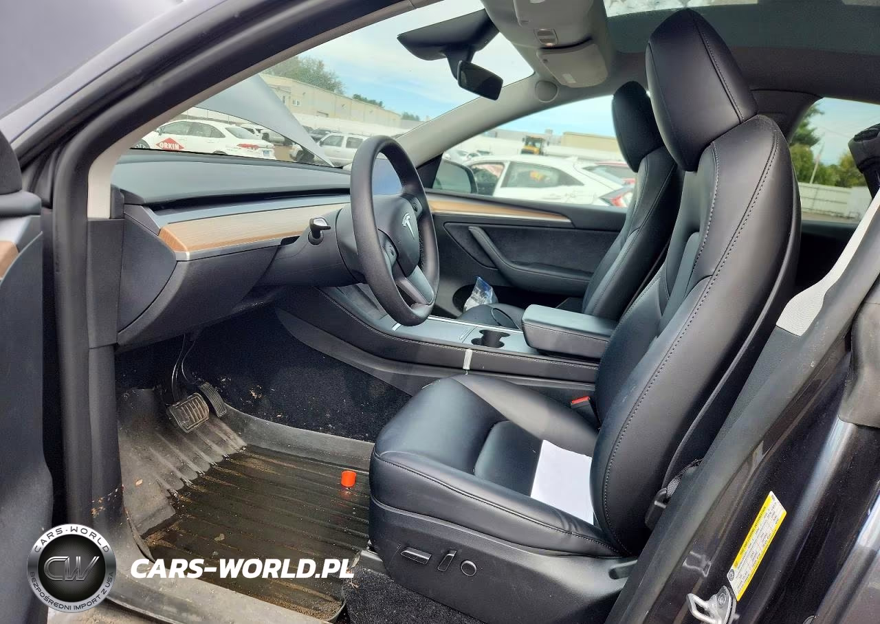 2023 Tesla Model Y VIN:7SAYGDEEXPF890905 - 7