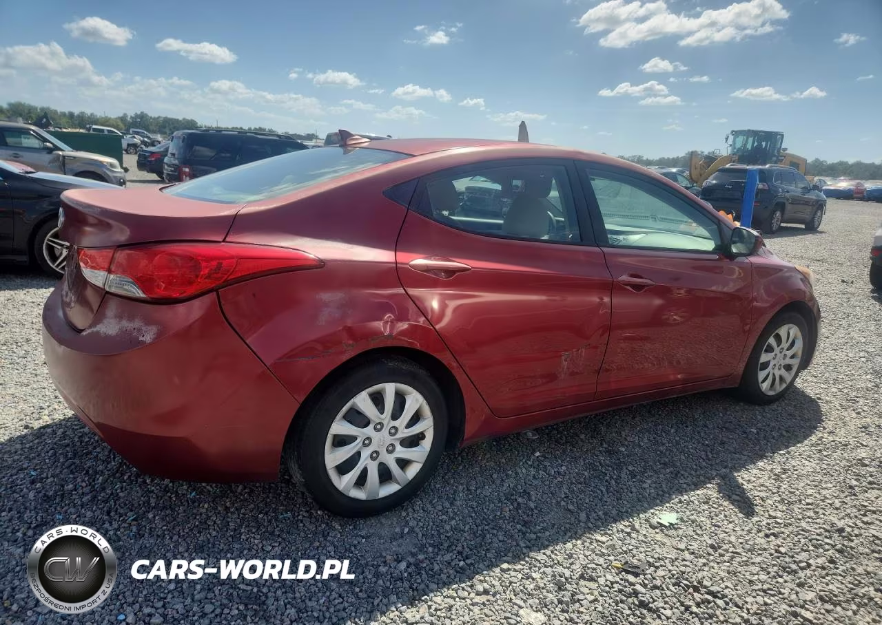 2013 Hyundai Elantra Gls VIN:5NPDH4AE9DH193270 - 3