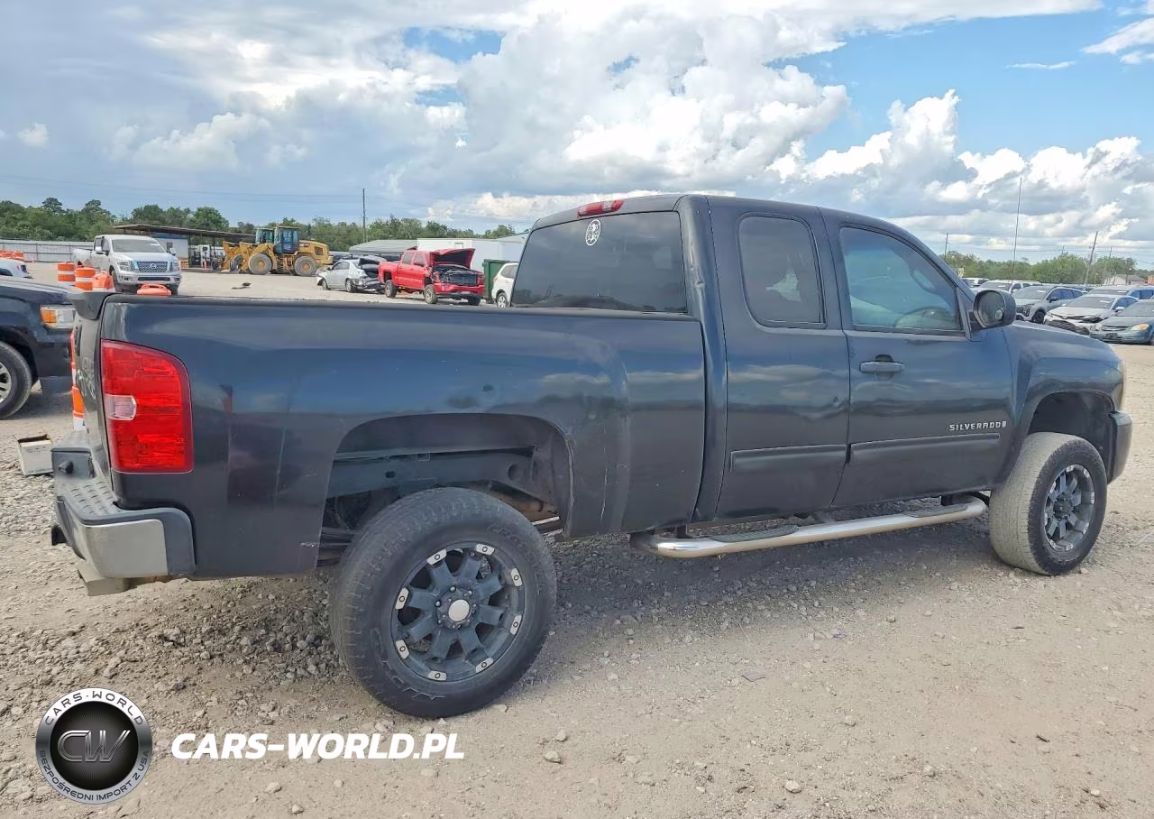 2009 Chevrolet Silverado C1500 VIN:1GCEC19CX9Z231237 - 3