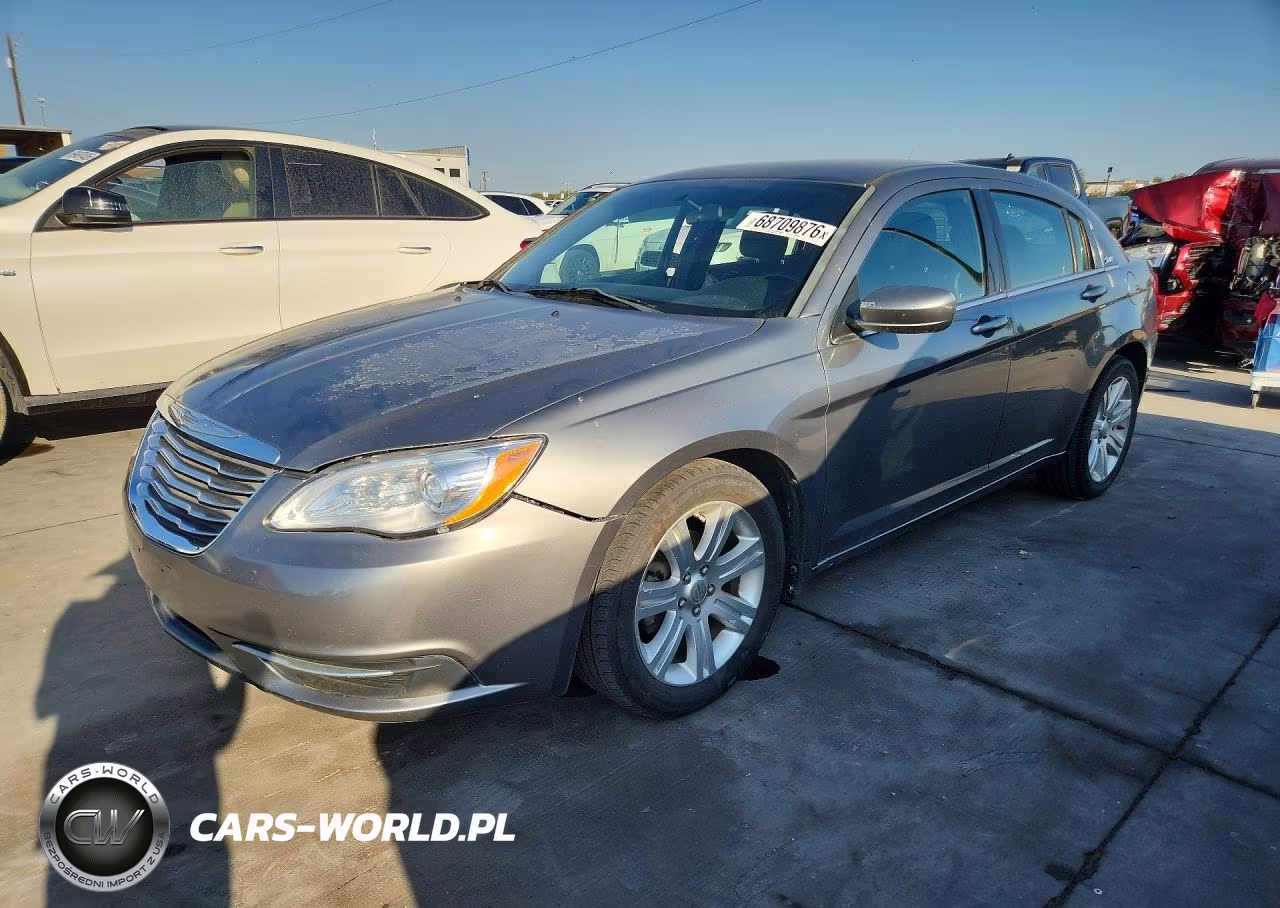 2013 Chrysler 200 Touring VIN:1C3CCBBBXDN525112 - 1
