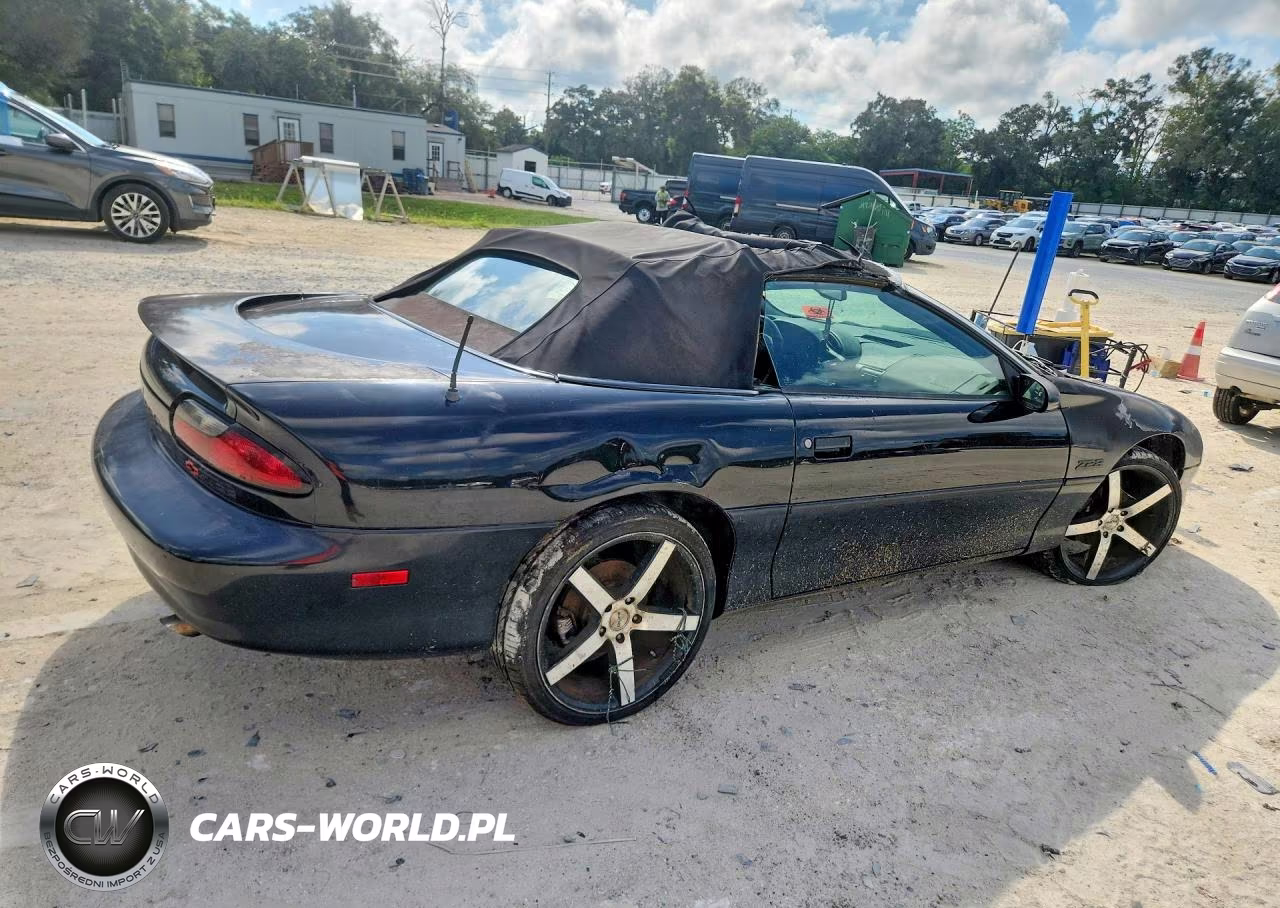 1995 Chevrolet Camaro Z28 VIN:2G1FP32P1S2209730 - 3