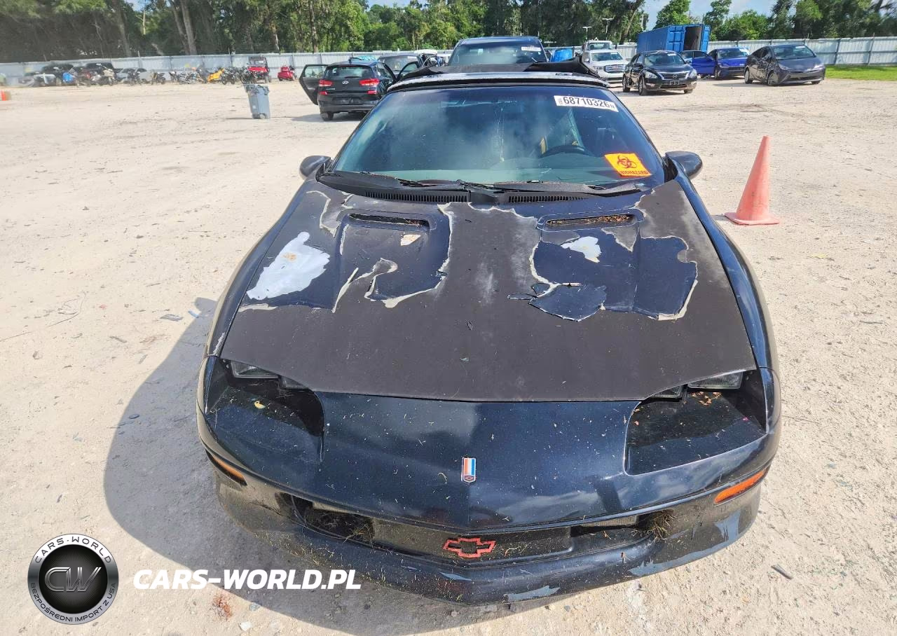 1995 Chevrolet Camaro Z28 VIN:2G1FP32P1S2209730 - 5