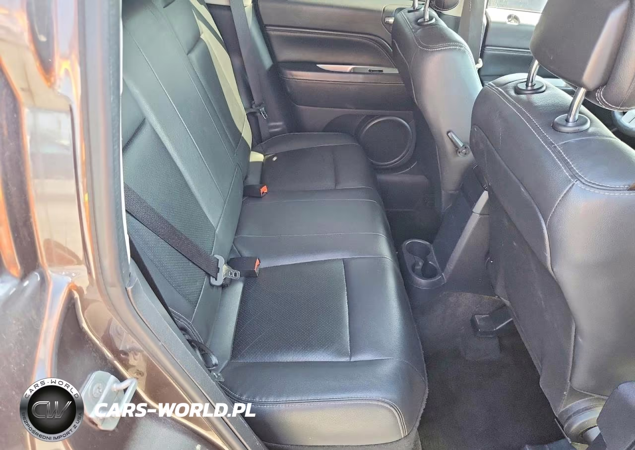 2015 Jeep Compass Latitude VIN:1C4NJCEA3FD149851 - 11