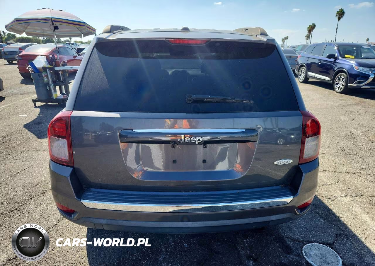 2015 Jeep Compass Latitude VIN:1C4NJCEA3FD149851 - 6