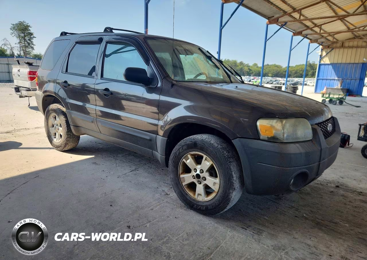 2007 Ford Escape Xlt VIN:1FMYU031X7KB33628 - 4