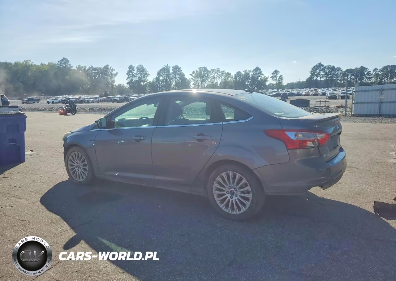 2012 Ford Focus Titanium VIN:1FAHP3J21CL365473 - 2