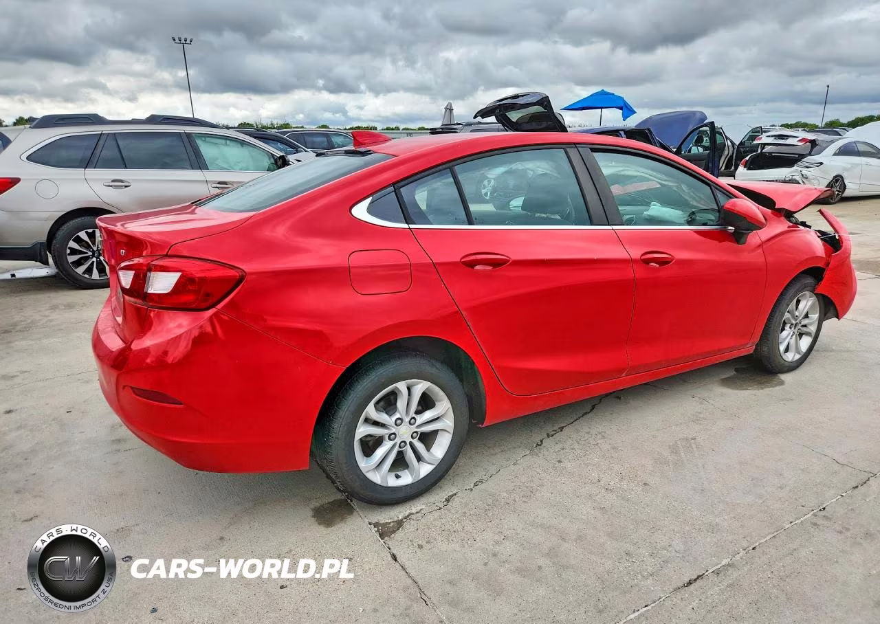 2019 Chevrolet Cruze Lt VIN:1G1BE5SM1K7116821 - 3