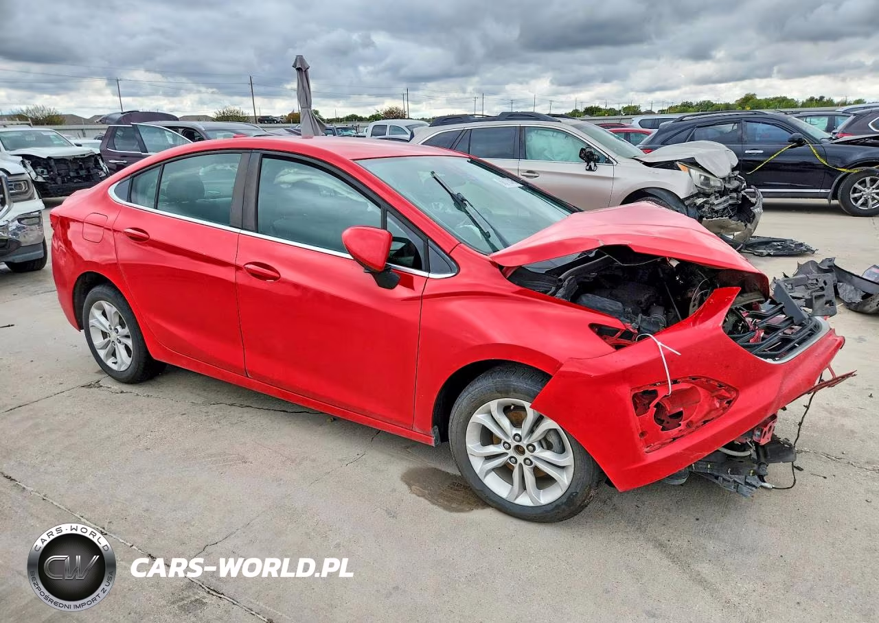 2019 Chevrolet Cruze Lt VIN:1G1BE5SM1K7116821 - 4