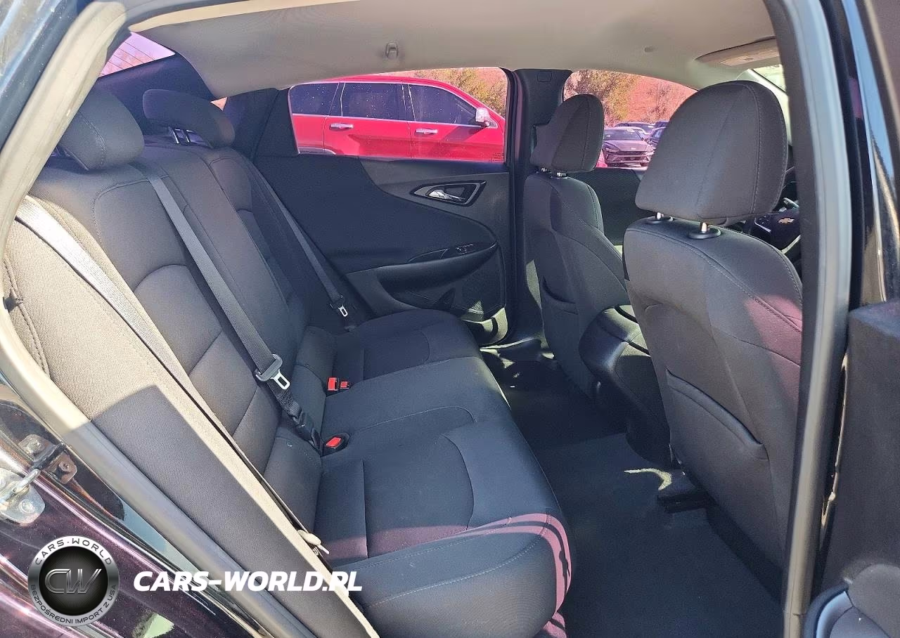2019 Chevrolet Malibu Ls VIN:1G1ZB5ST2KF124737 - 10