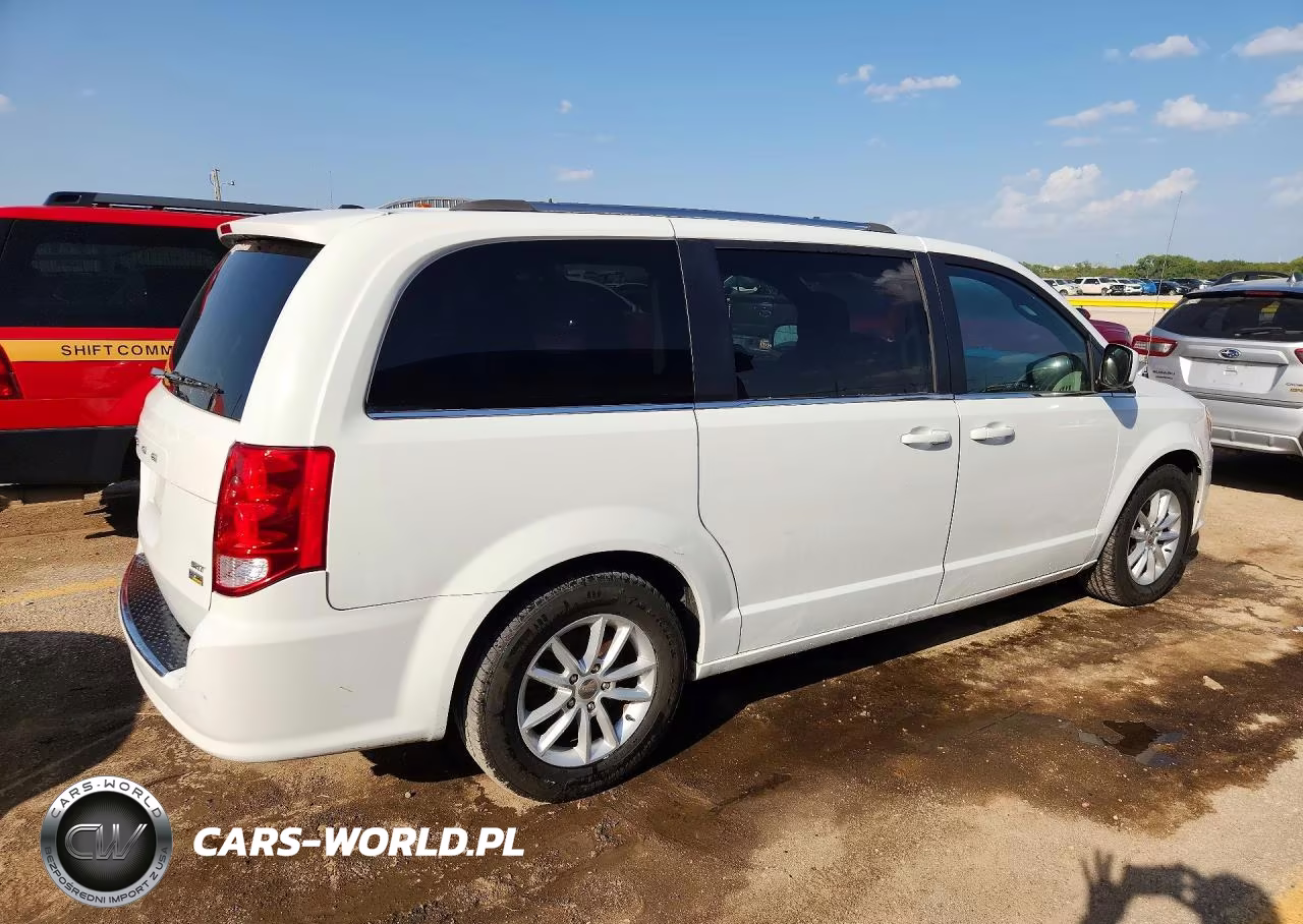 2019 Dodge Grand Caravan Sxt VIN:2C4RDGCG1KR735544 - 3