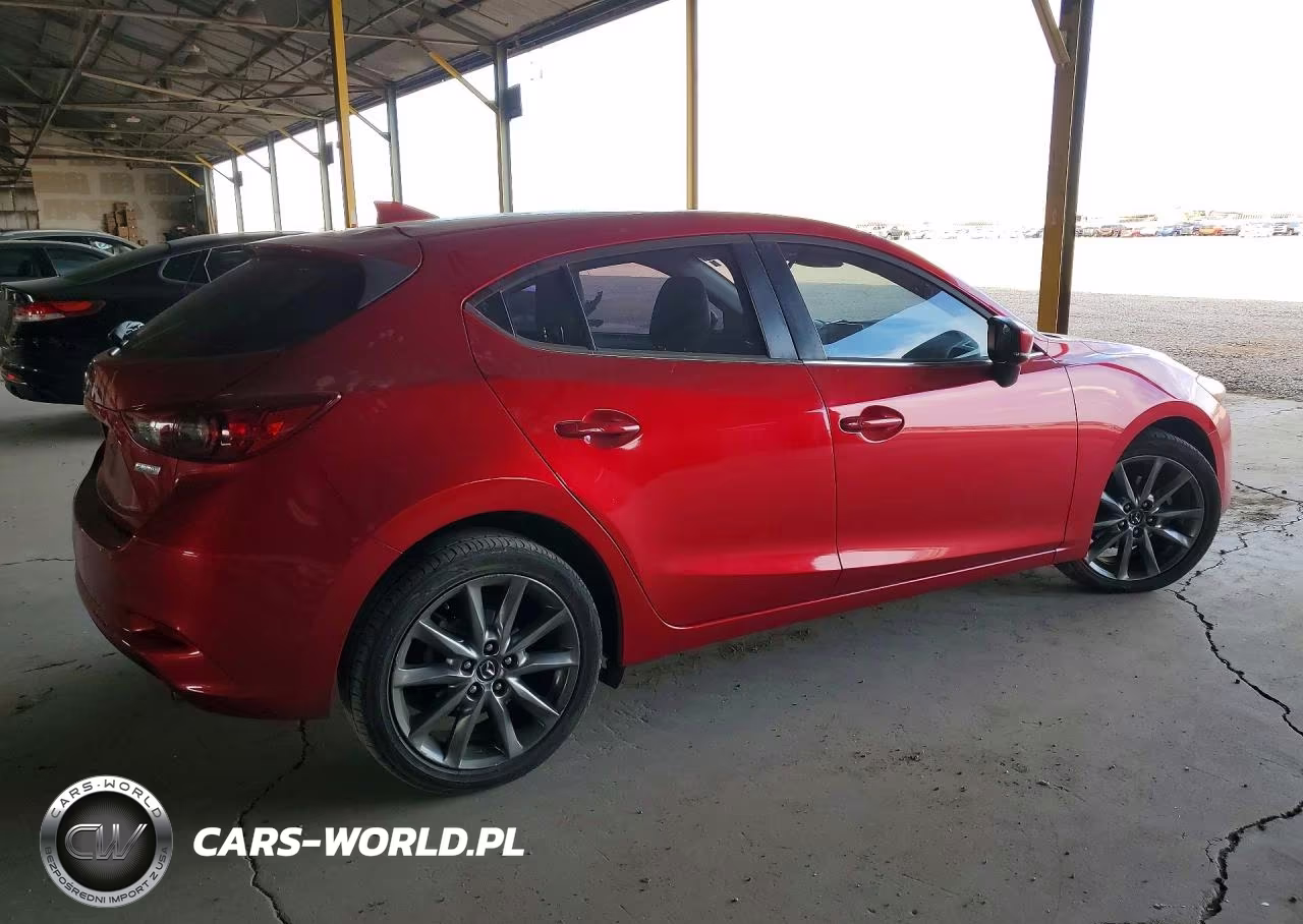 2018 Mazda 3 Touring VIN:3MZBN1L38JM256565 - 3