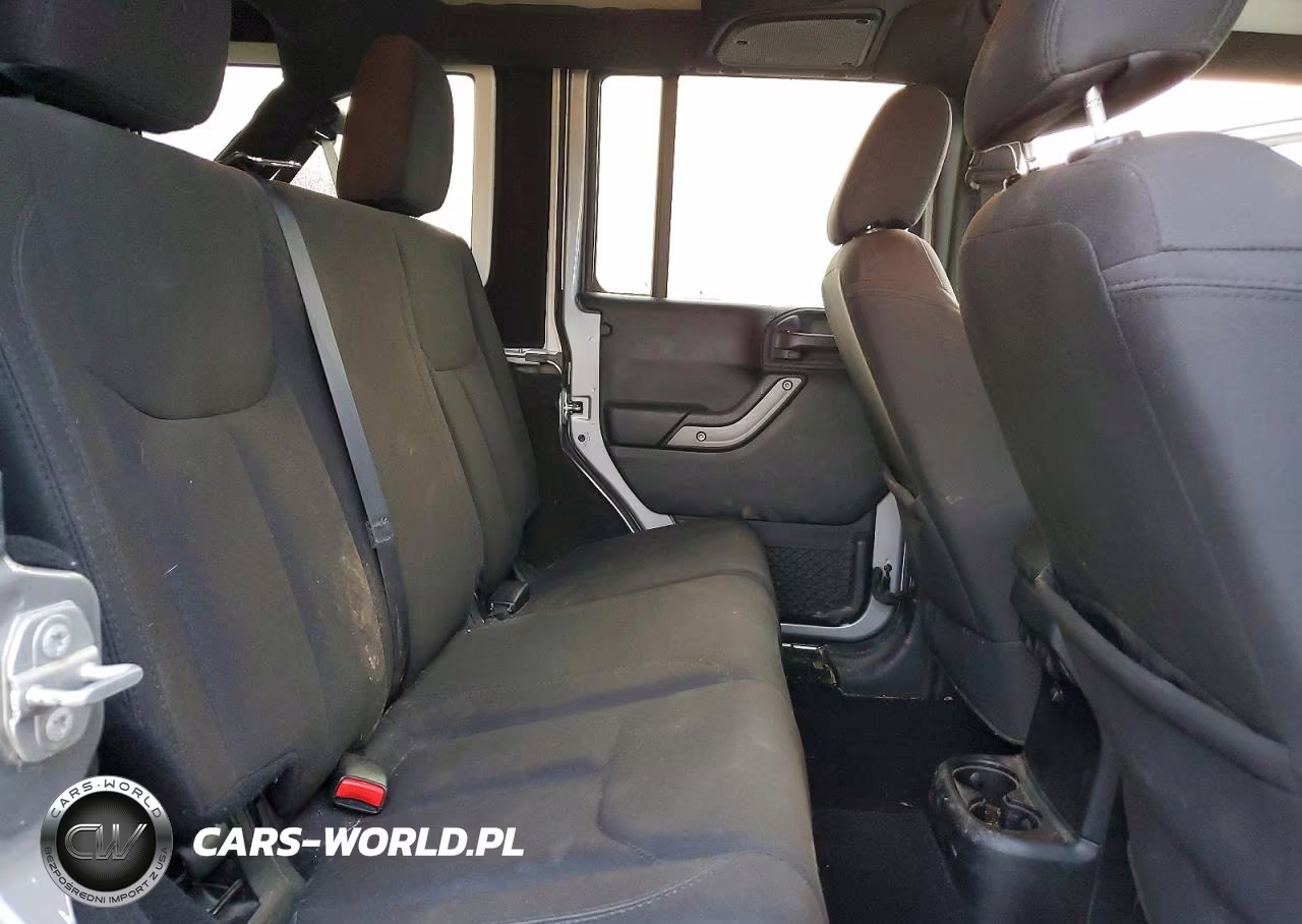 2018 Jeep Wrangler Unlimited Sport VIN:1C4BJWDG0JL842630 - 11