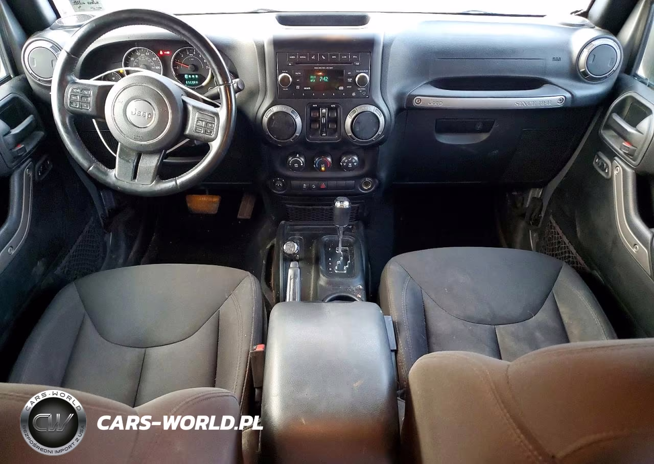 2018 Jeep Wrangler Unlimited Sport VIN:1C4BJWDG0JL842630 - 8