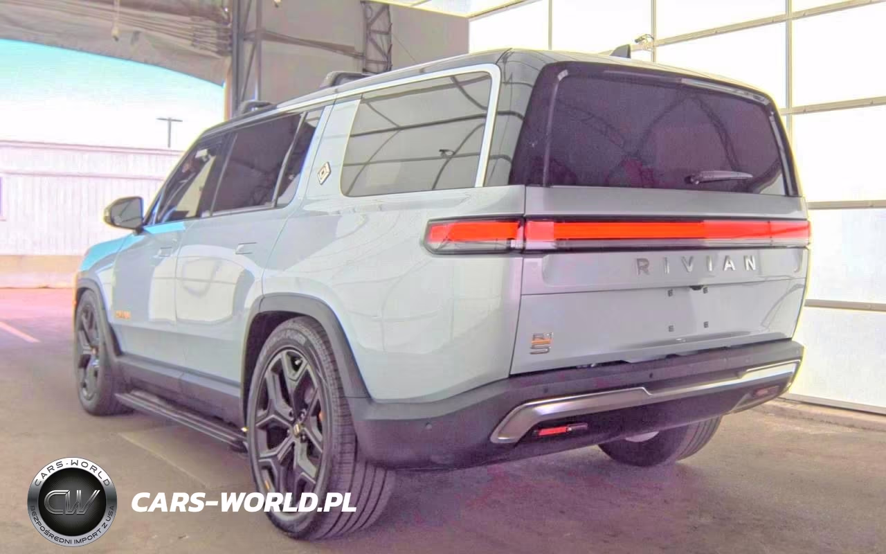 2023 Rivian R1S Adventure VIN:7PDSGABA4PN019950 - 3