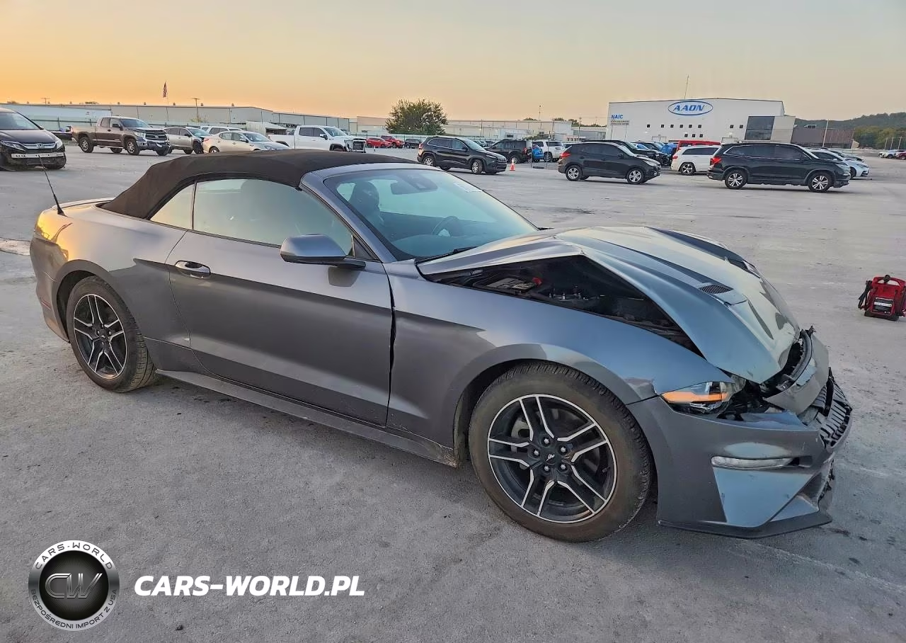 2021 Ford Mustang VIN:1FATP8UH3M5122325 - 4