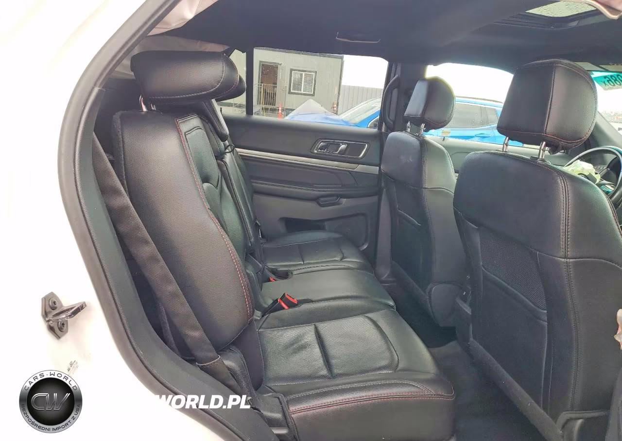 2017 Ford Explorer Sport VIN:1FM5K8GT9HGB32459 - 11