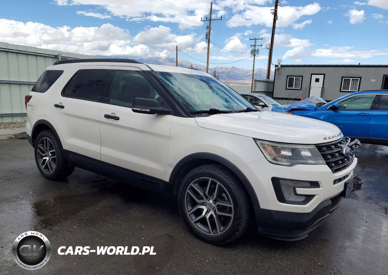 2017 Ford Explorer Sport VIN:1FM5K8GT9HGB32459 - 4