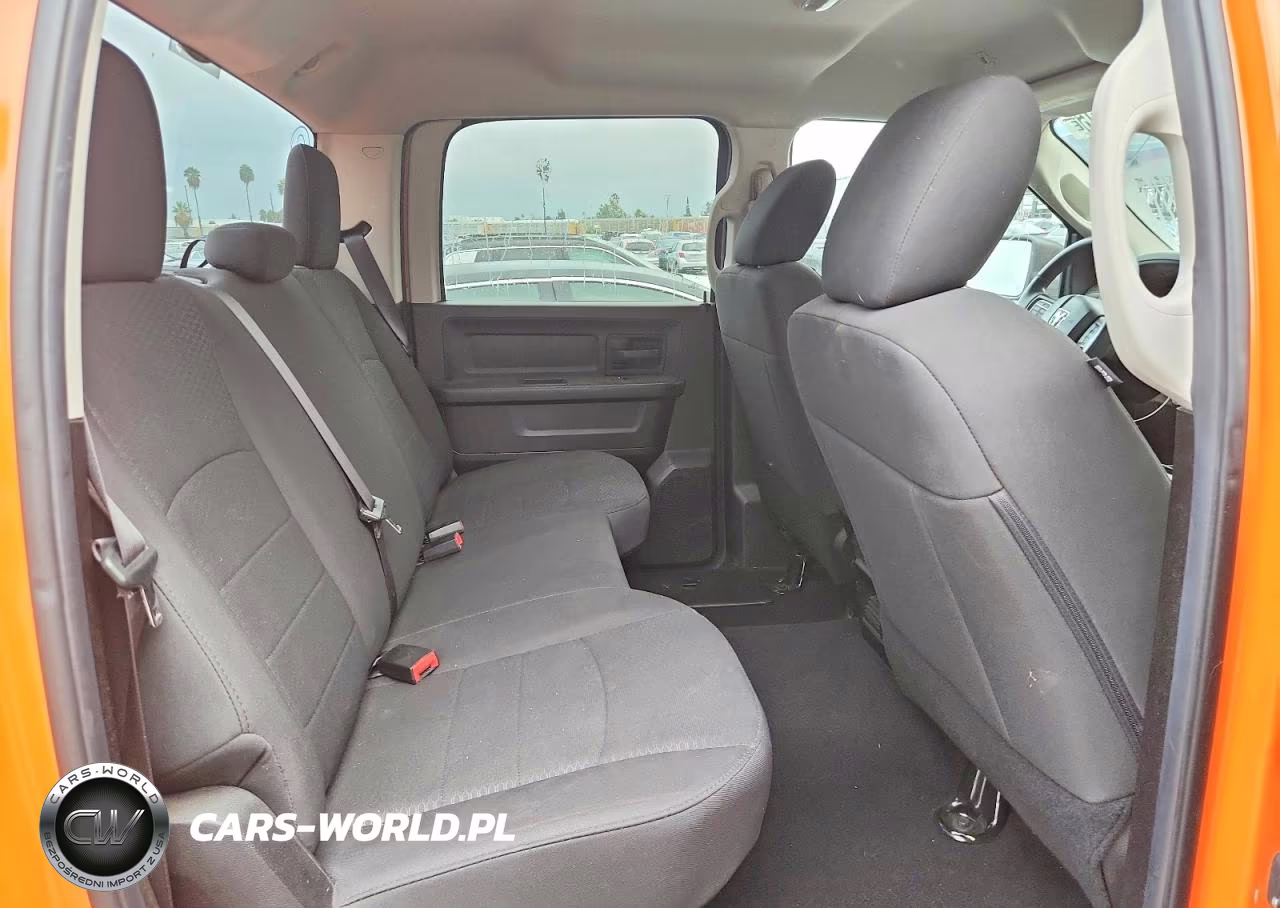 2019 Ram 1500 Classic Tradesman VIN:1C6RR6KT1KS622614 - 10