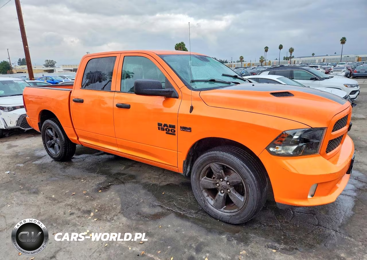 2019 Ram 1500 Classic Tradesman VIN:1C6RR6KT1KS622614 - 4