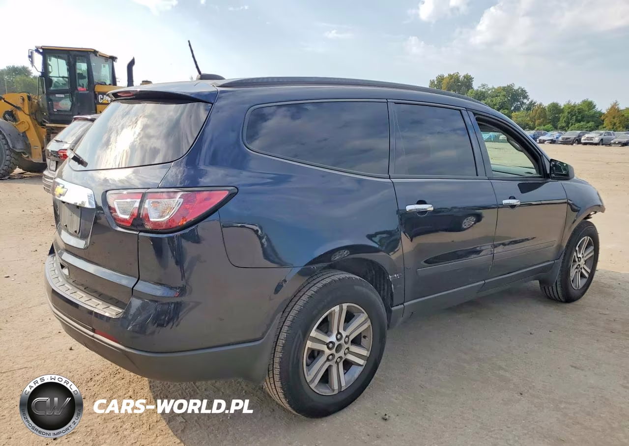 2017 Chevrolet Traverse Ls VIN:1GNKRFKD8HJ157290 - 3