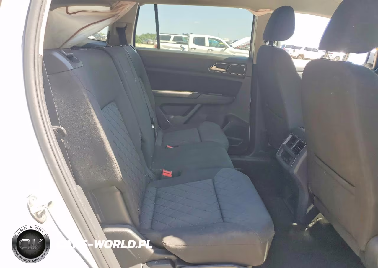 2019 Volkswagen Atlas S VIN:1V2GR2CA5KC566613 - 10