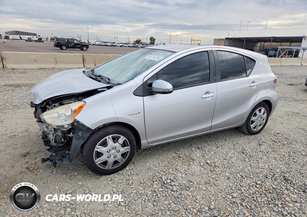 2013 Toyota Prius C Two