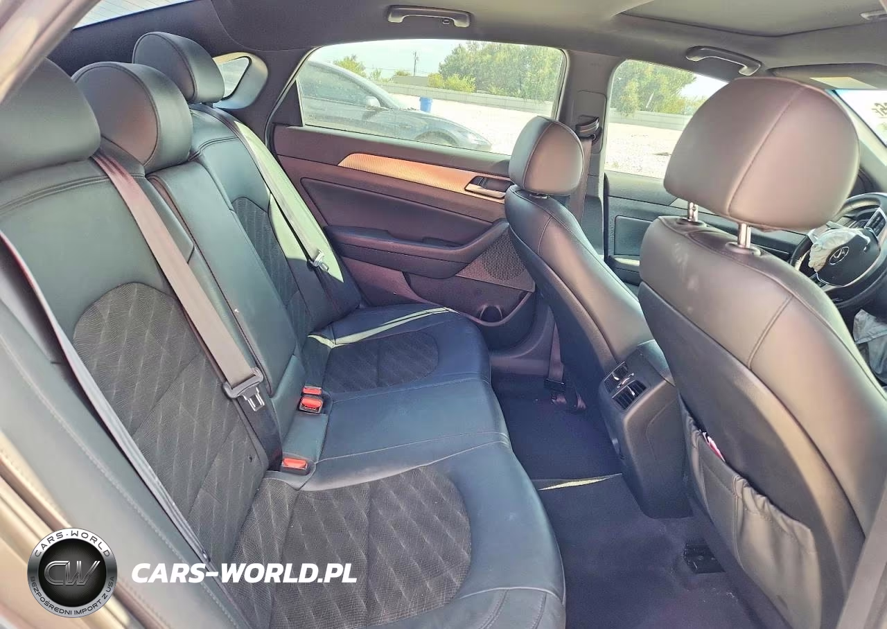 2019 Hyundai Sonata Sport VIN:5NPE34AF2KH816513 - 10