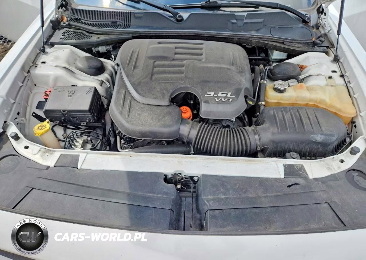 2018 Dodge Challenger Sxt VIN:2C3CDZAG0JH260322 - 11