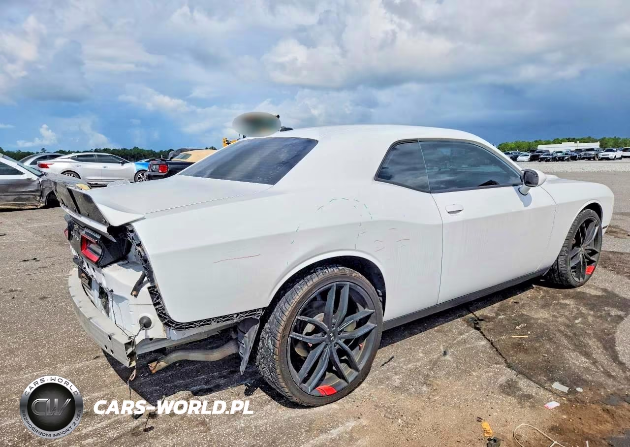 2018 Dodge Challenger Sxt VIN:2C3CDZAG0JH260322 - 3