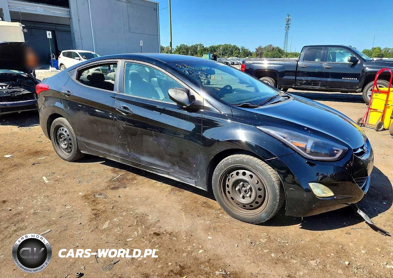 2011 Hyundai Elantra Gls VIN:5NPDH4AE3BH018686 - 4