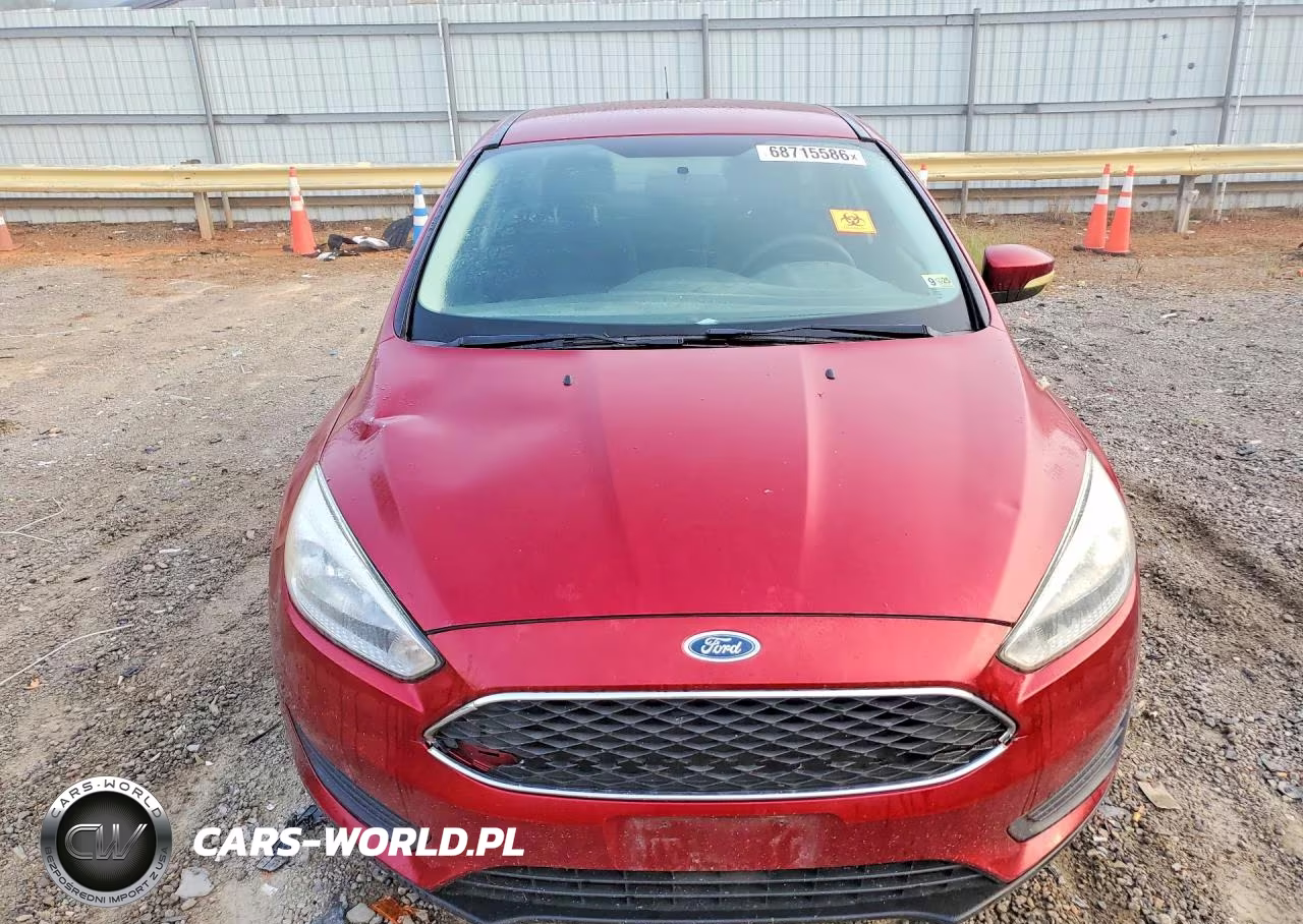 2016 Ford Focus Se VIN:1FADP3F26GL351663 - 5