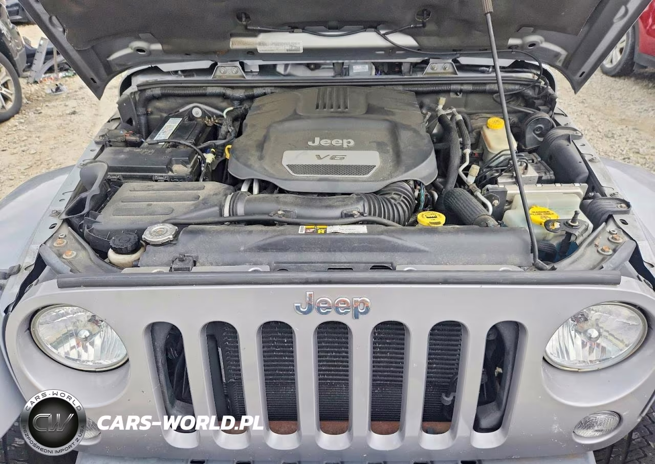 2015 Jeep Wrangler Unlimited Sahara VIN:1C4BJWEG5FL626777 - 11